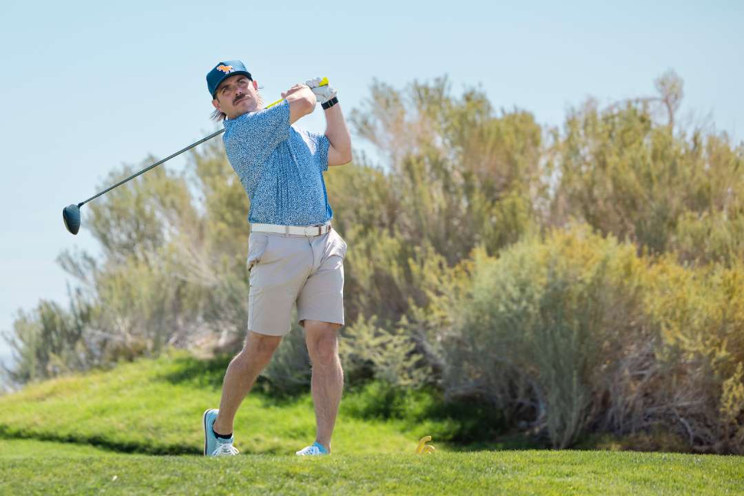 play golf sports